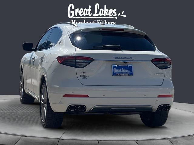 Used 2021 Maserati Levante GranLusso image 3