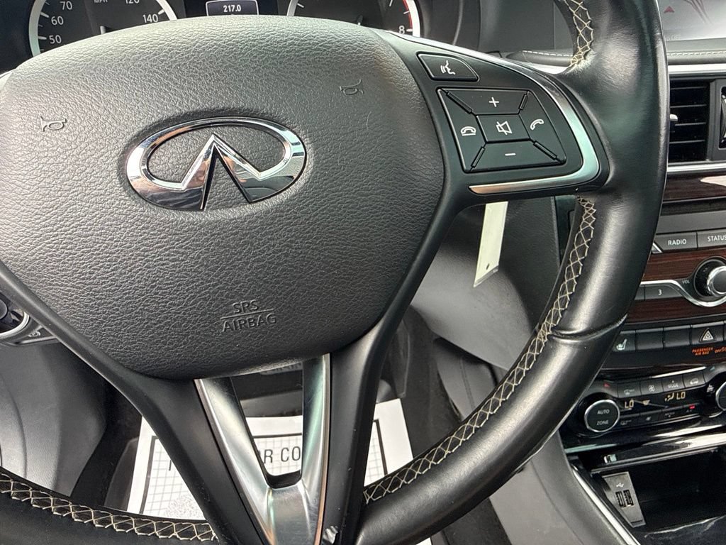 Used 2017 INFINITI QX30 Premium w/ Navigation Package AWD/4WD image 18