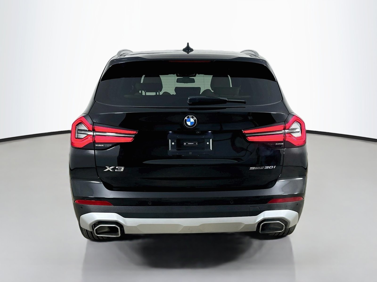 Used 2024 BMW X3 sDrive30i w/ Convenience Package RWD image 6
