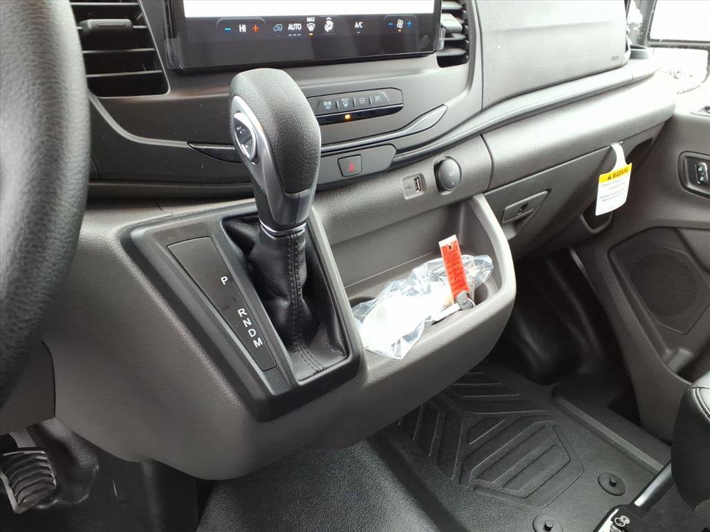 New 2026 Ford Transit 250 148 Medium Roof w/ Load Area Protection Package image 17