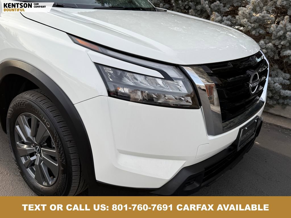 Used 2024 Nissan Pathfinder S image 13