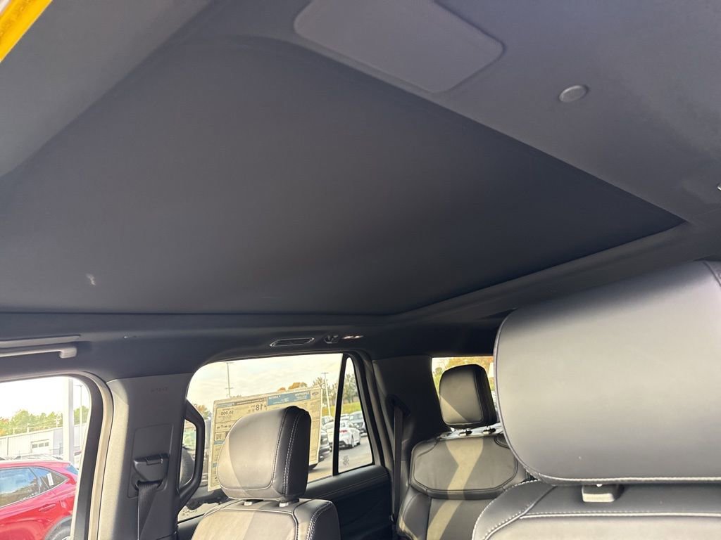 New 2025 Ford Expedition Platinum w/ Stealth Performance Package image 34