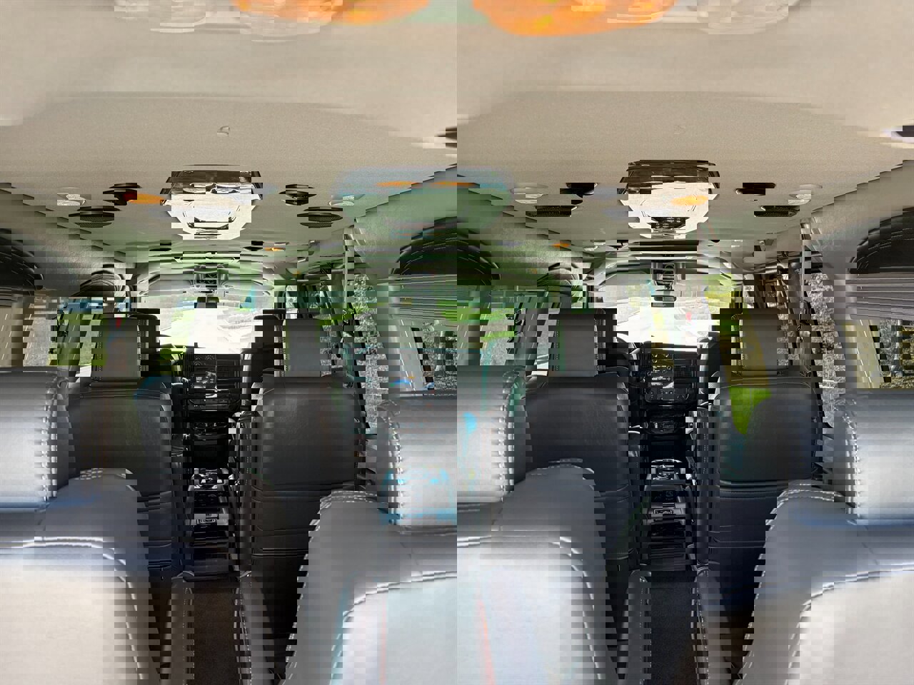 Used 2016 Chevrolet Express 2500 image 15