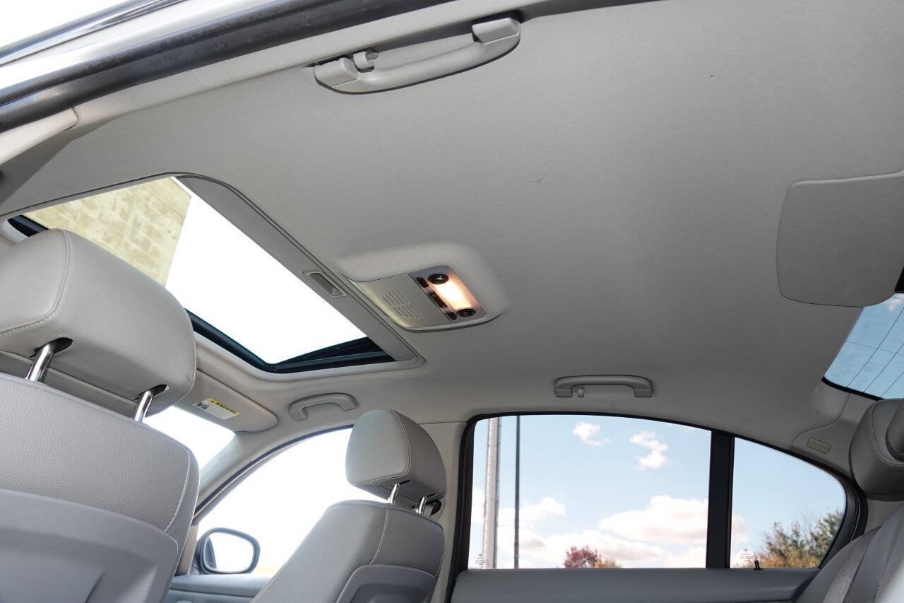 Used 2011 BMW 335d Sedan RWD image 53