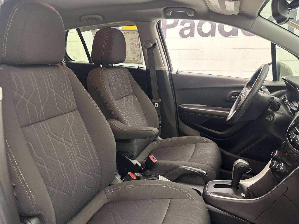 Certified 2020 Chevrolet Trax LT FWD image 32