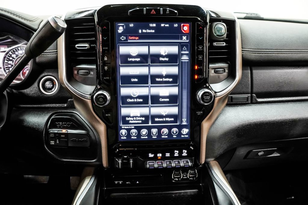 Used 2019 RAM 3500 Laramie w/ Black Appearance Package AWD/4WD image 25