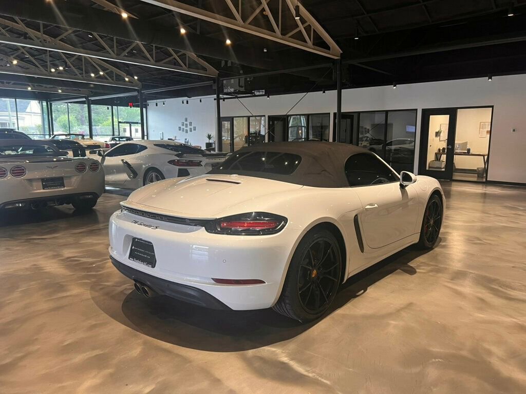 Used 2019 Porsche 718 Boxster RWD image 7