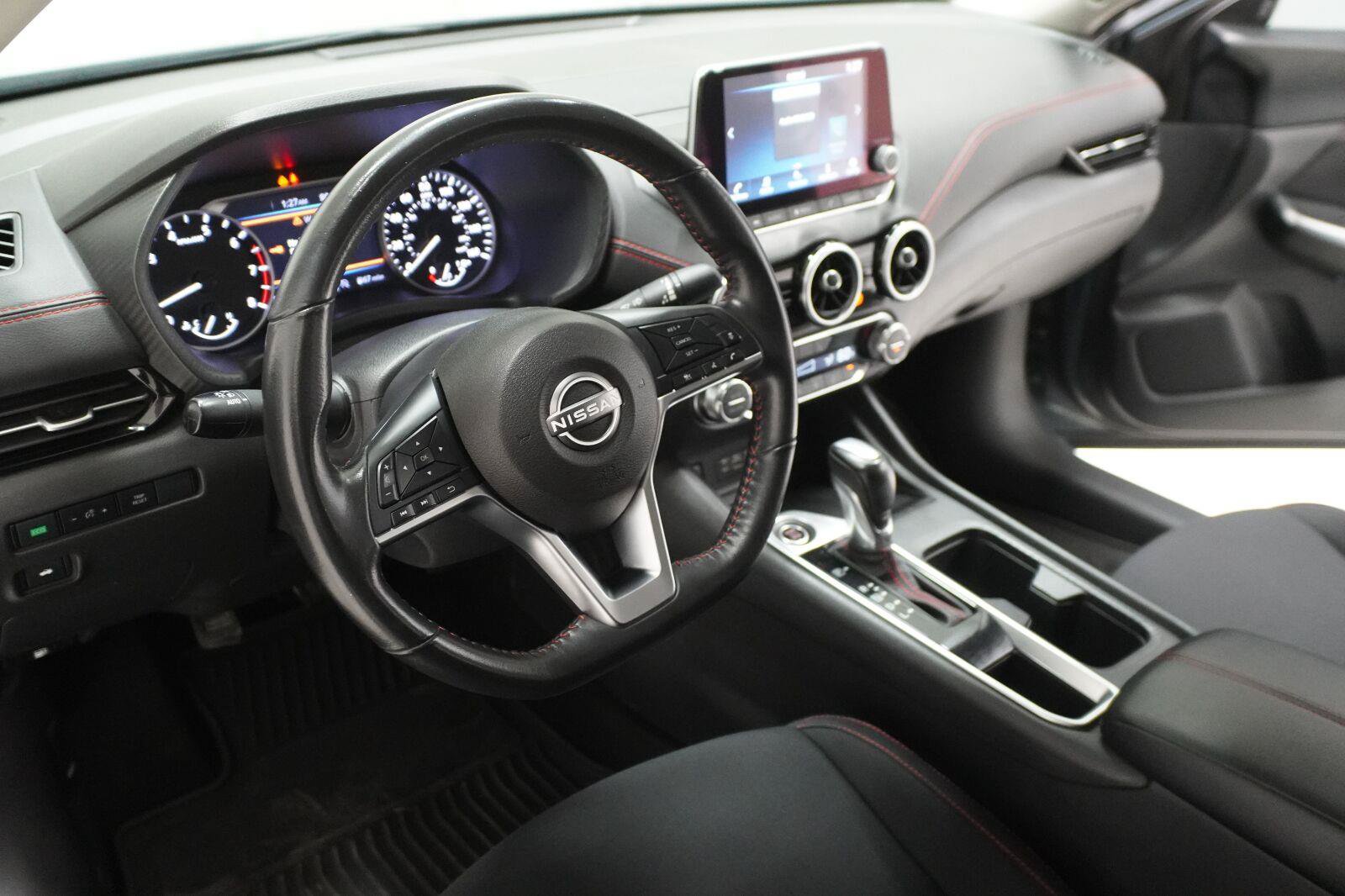 Used 2024 Nissan Sentra SR FWD image 7