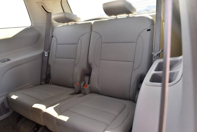 Used 2023 GMC Acadia SLT image 26