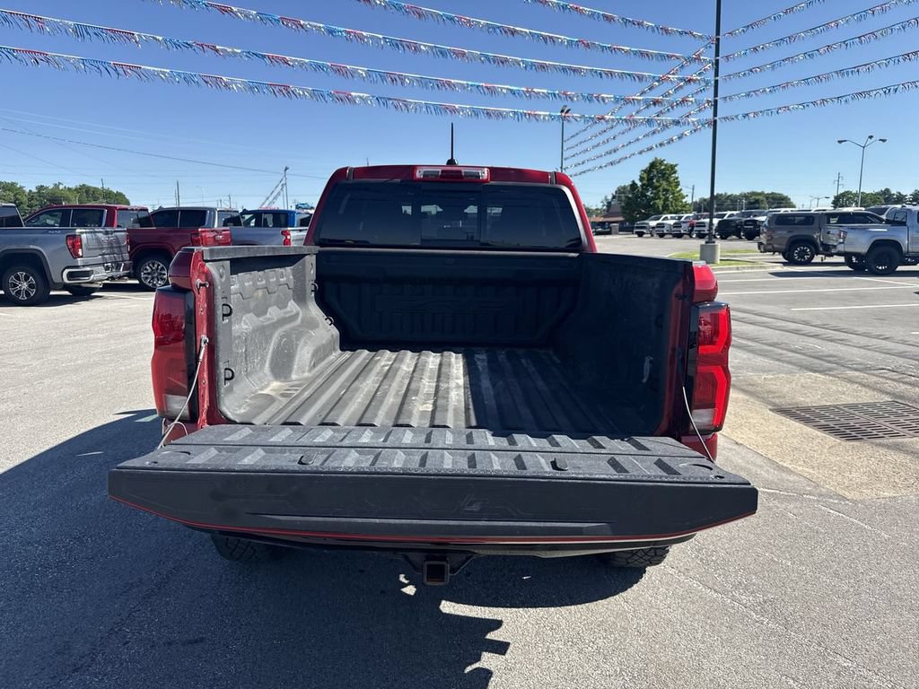 Used 2024 Chevrolet Colorado ZR2 AWD/4WD image 17