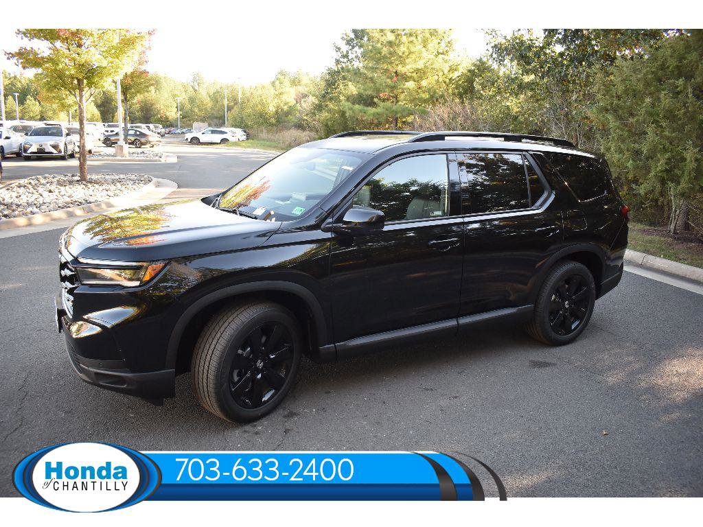New 2025 Honda Pilot Black Edition image 5