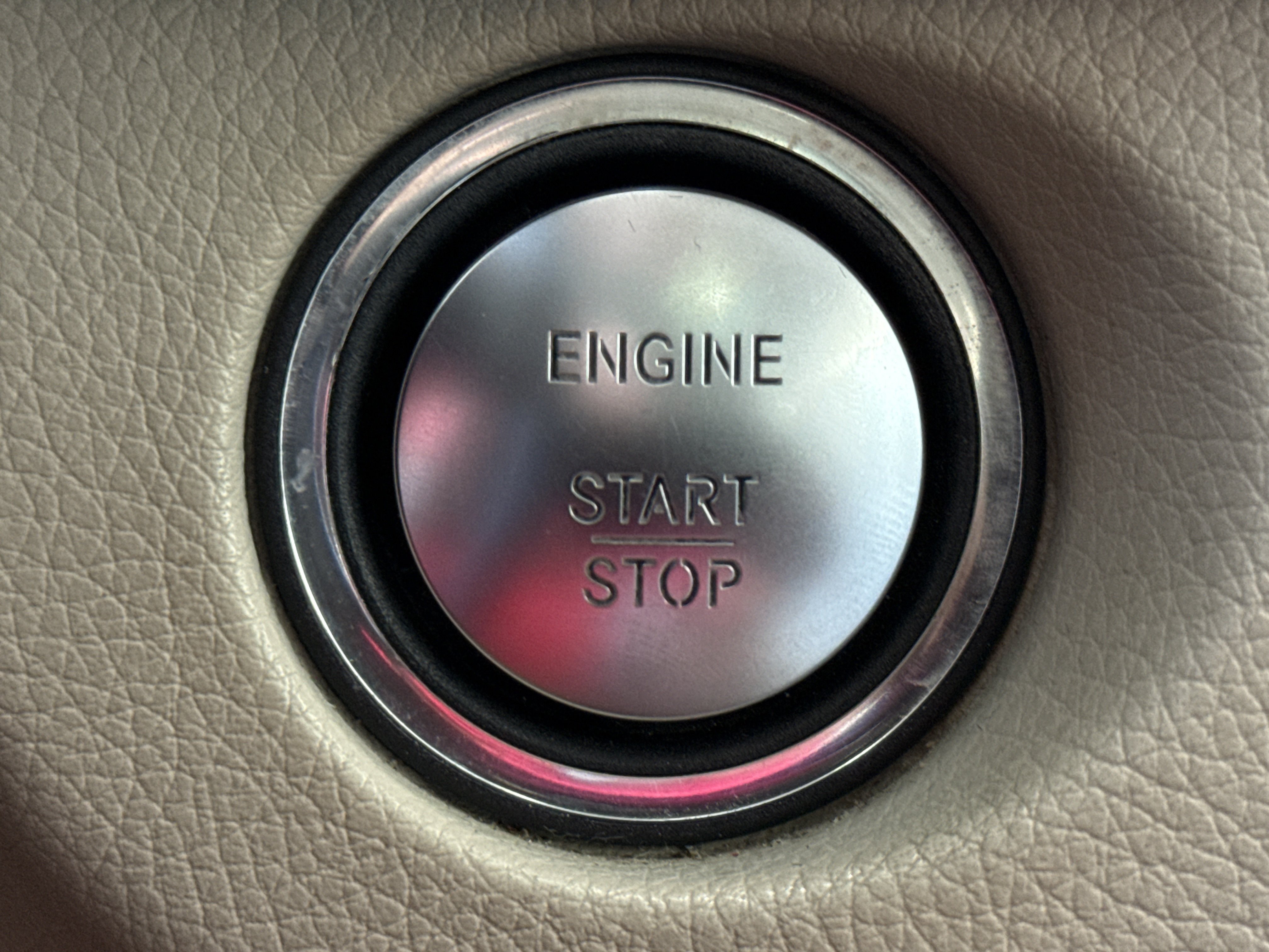 Used 2014 Mercedes-Benz E 350 Sedan image 41