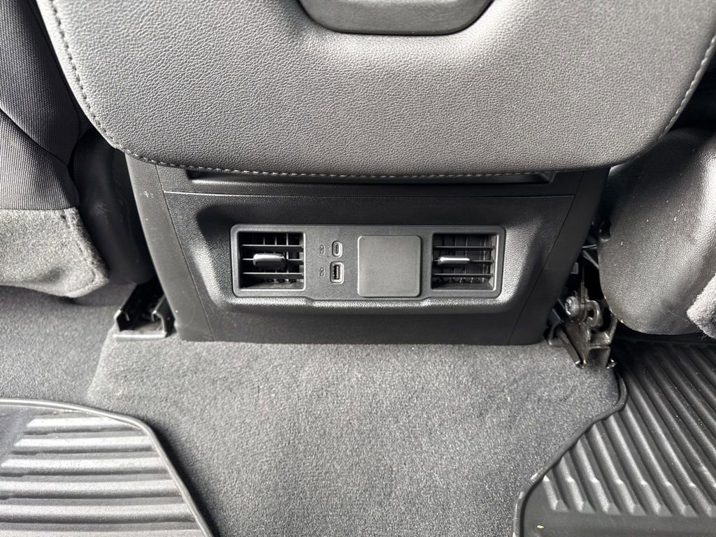 Used 2024 Chevrolet Silverado 1500 Custom image 13