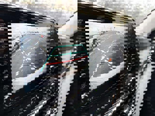 Used 2021 Toyota Highlander LE image 44