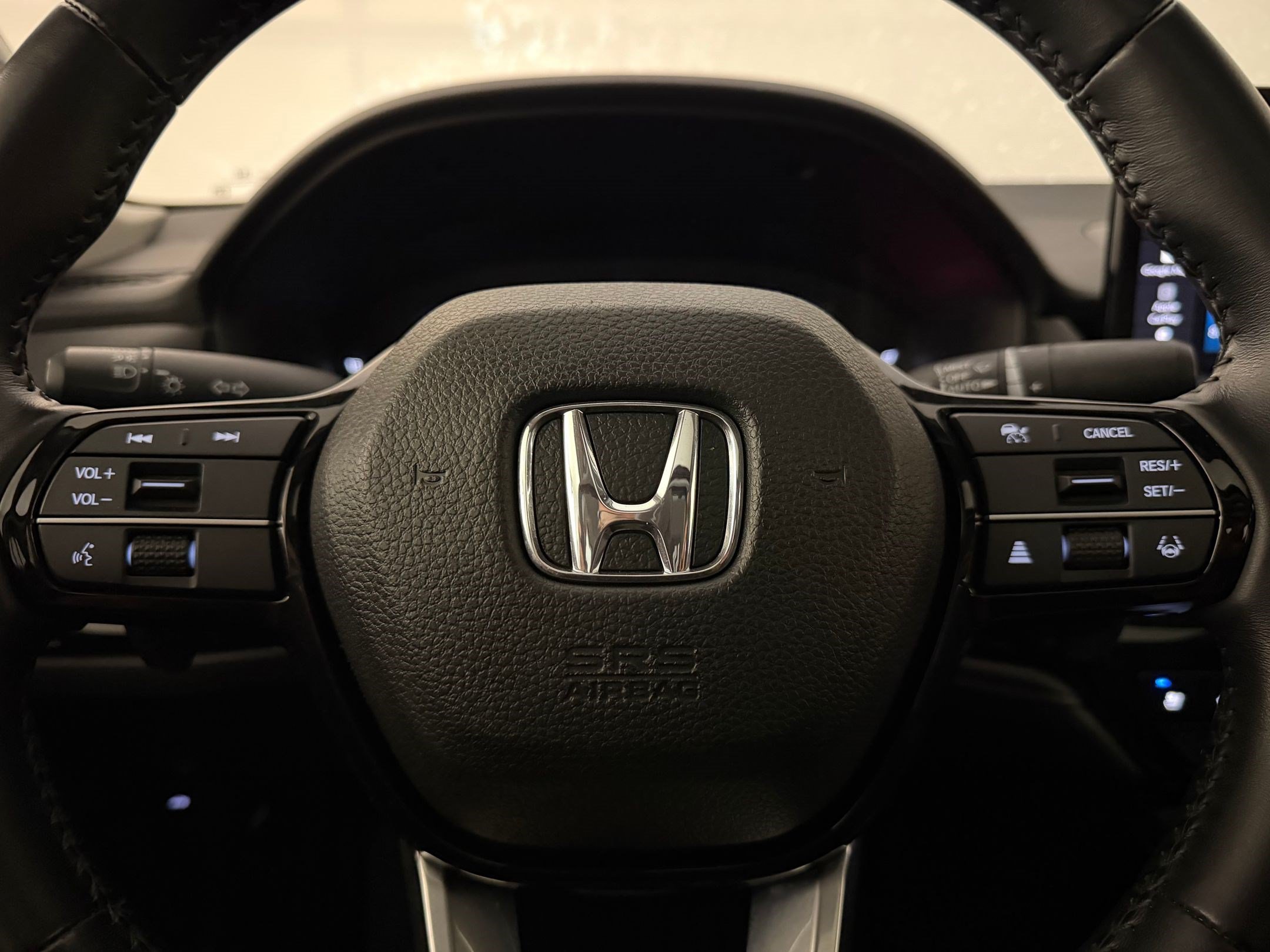 Used 2023 Honda Accord Touring image 11