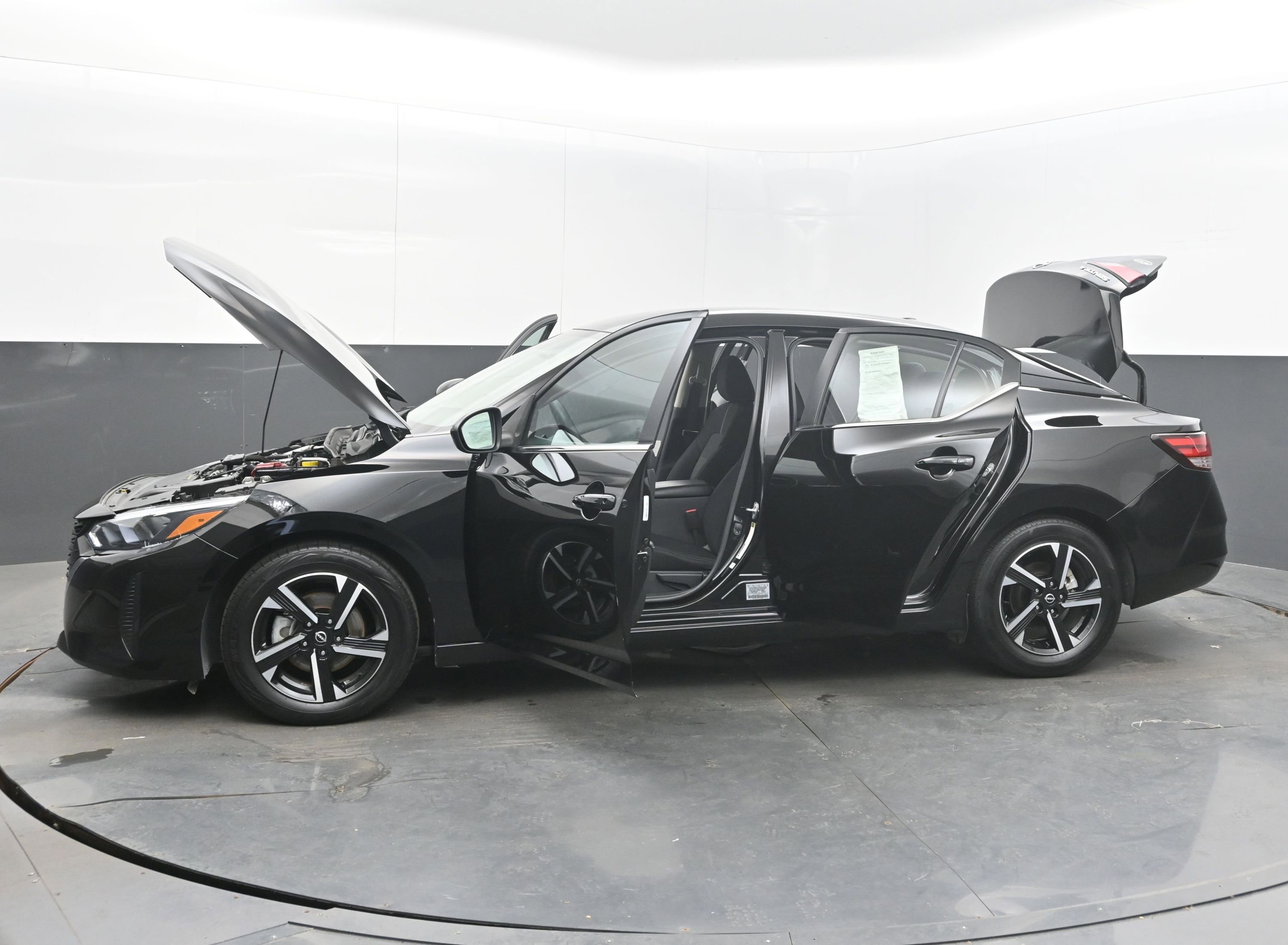 Used 2024 Nissan Sentra SV image 39