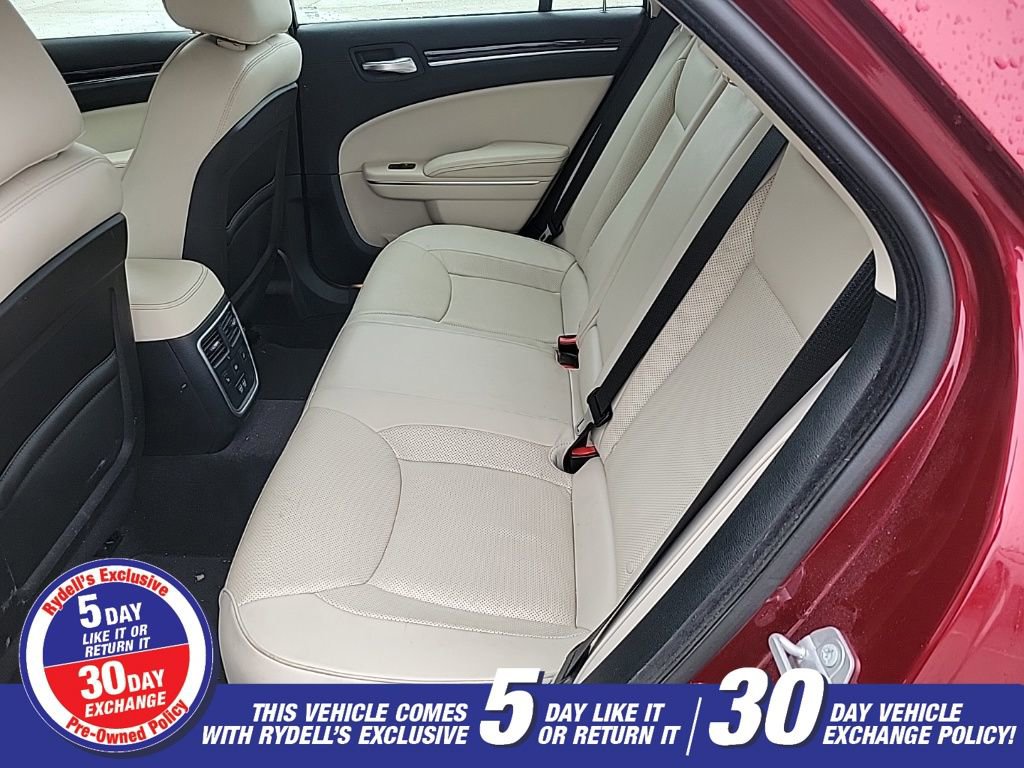Used 2018 Chrysler 300 Limited w/ Light Group image 9