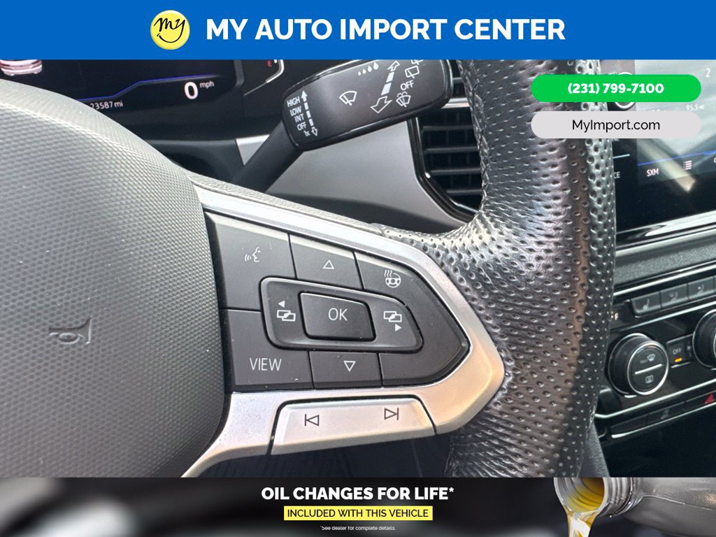 Used 2023 Volkswagen Atlas Cross Sport SEL R-Line AWD/4WD image 18