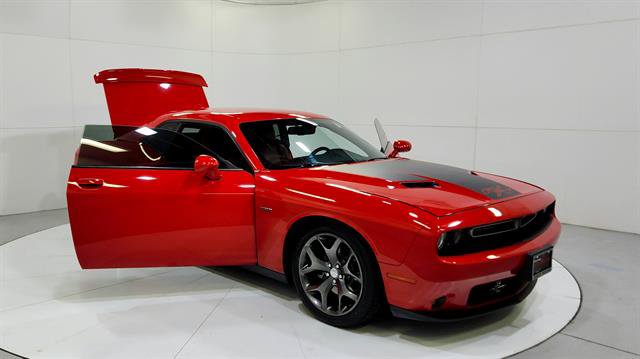 Used 2015 Dodge Challenger R/T Plus RWD image 29