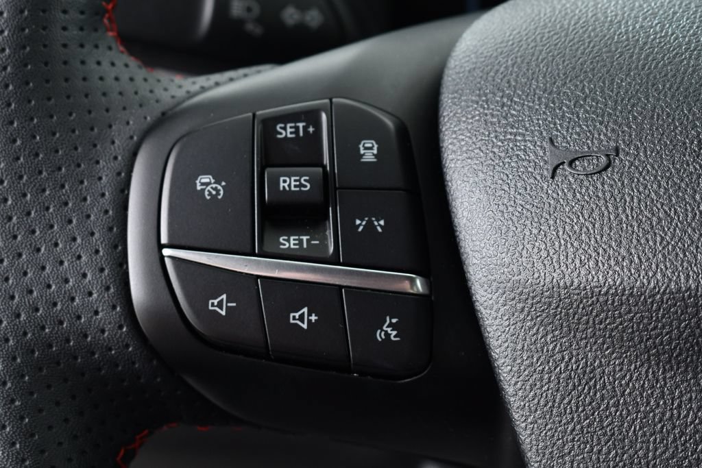 Used 2024 Ford Escape ST-Line w/ Tech Pack #1 AWD/4WD image 32