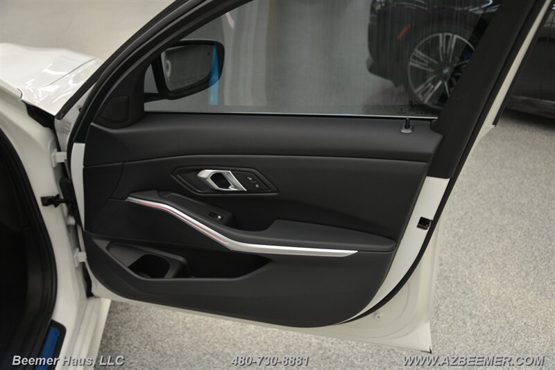 Used 2026 BMW 330i Sedan w/ Convenience Package RWD image 43