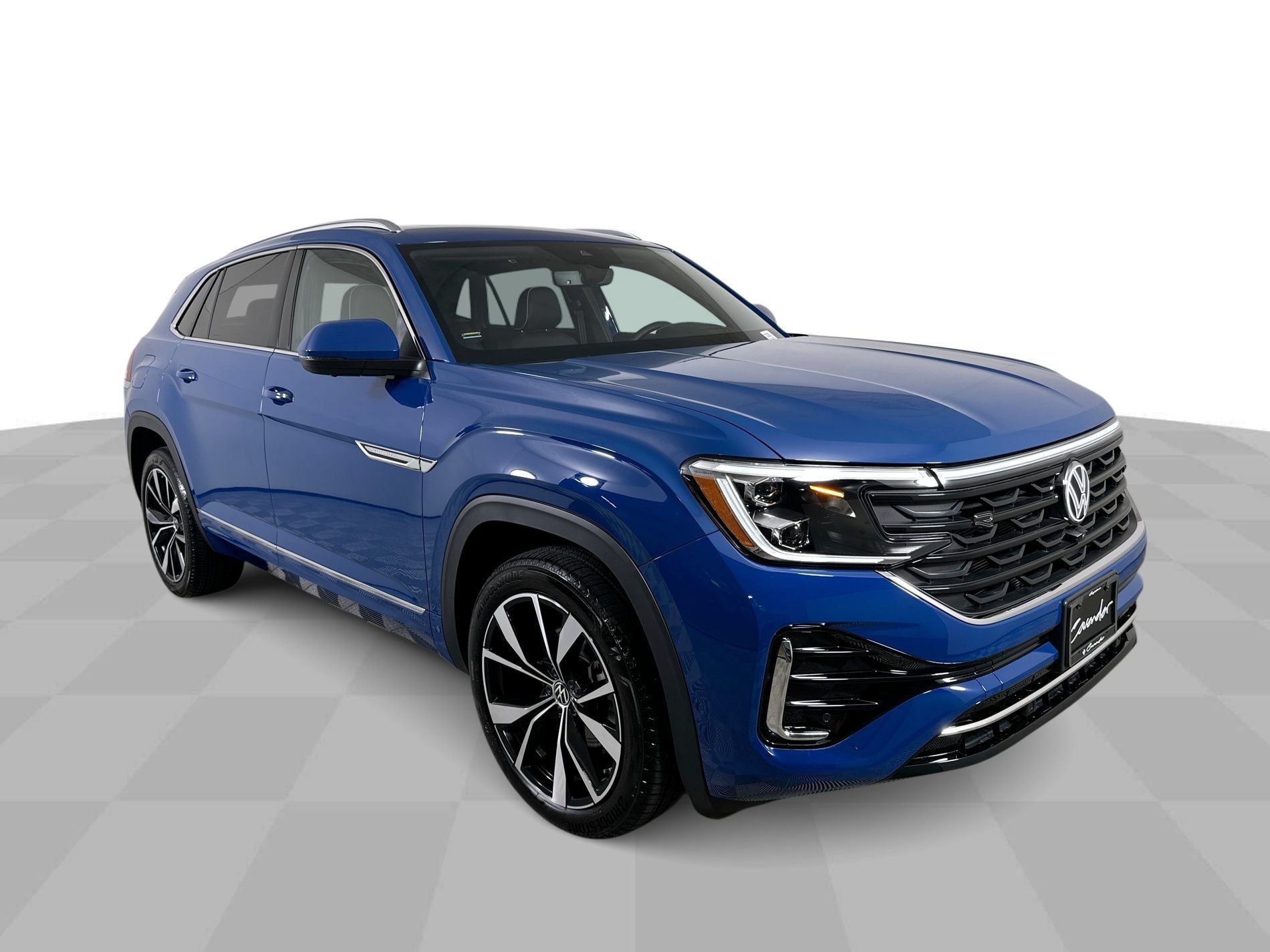 Used 2026 Volkswagen Atlas Cross Sport SEL Premium R-Line AWD/4WD image 2