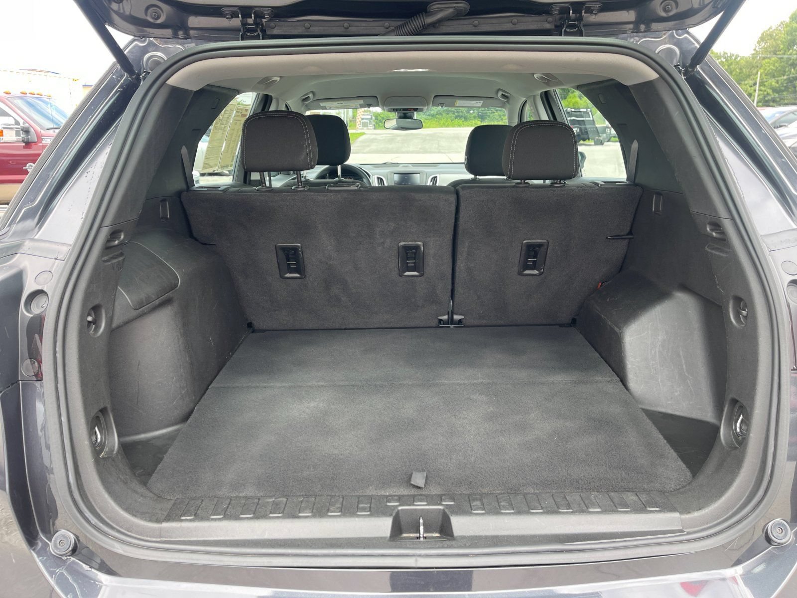 Used 2022 Chevrolet Equinox LS AWD/4WD image 17