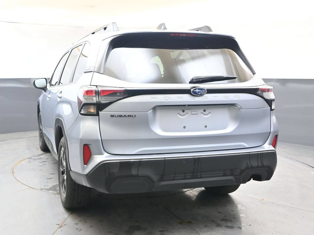 Certified 2025 Subaru Forester Premium AWD/4WD image 4