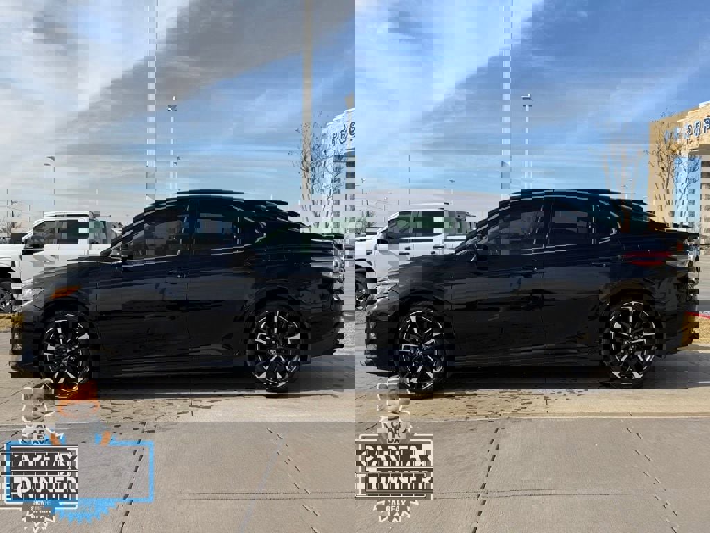 Used 2018 Toyota Camry XSE image 8