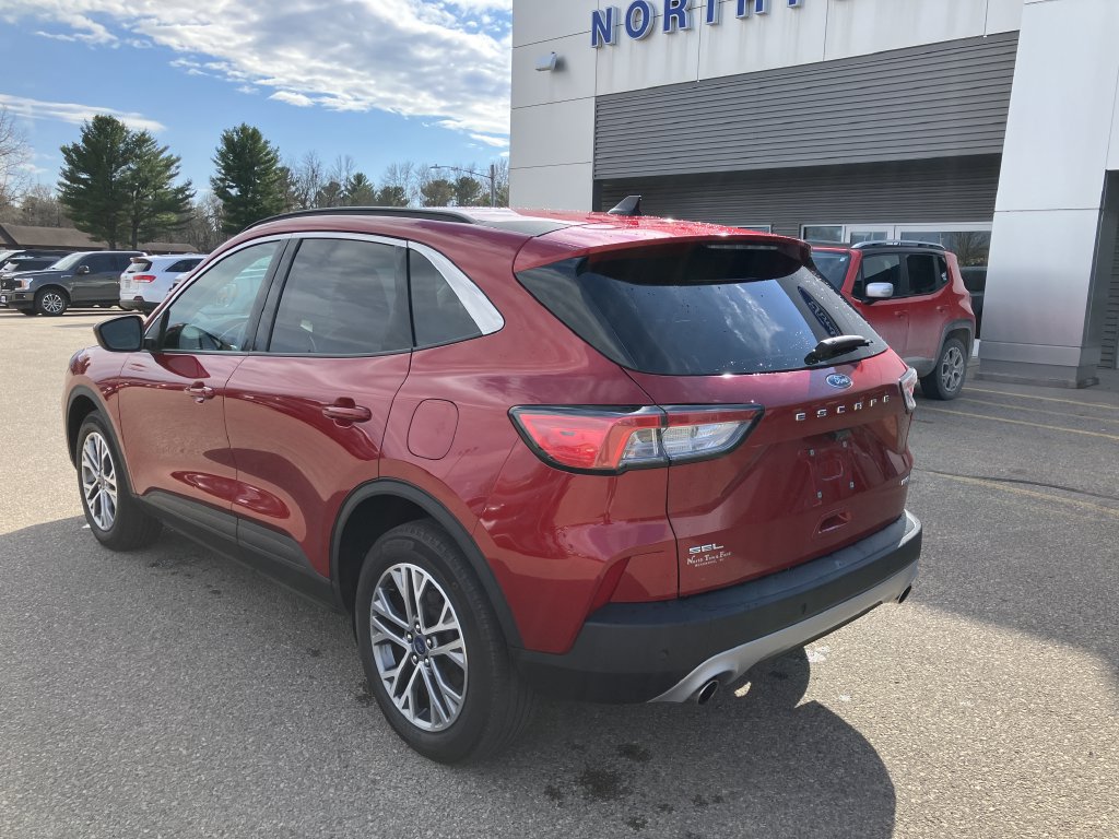 Used 2022 Ford Escape SEL AWD/4WD image 9