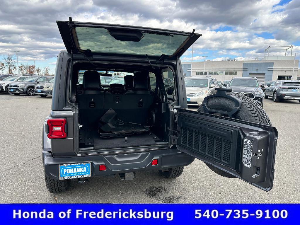 Used 2020 Jeep Wrangler Unlimited Sahara image 37