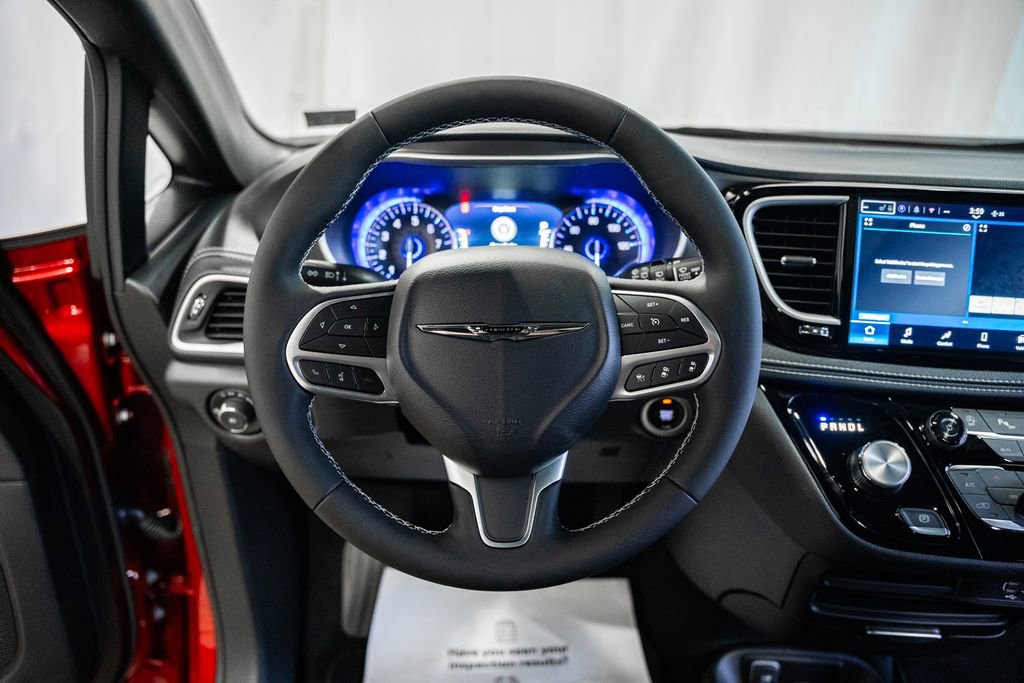 New 2026 Chrysler Pacifica Select image 23