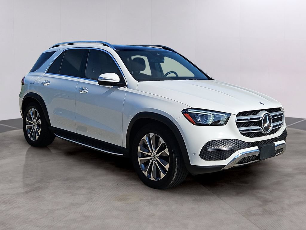 Used 2021 Mercedes-Benz GLE 450 4MATIC w/ Premium Package image 3