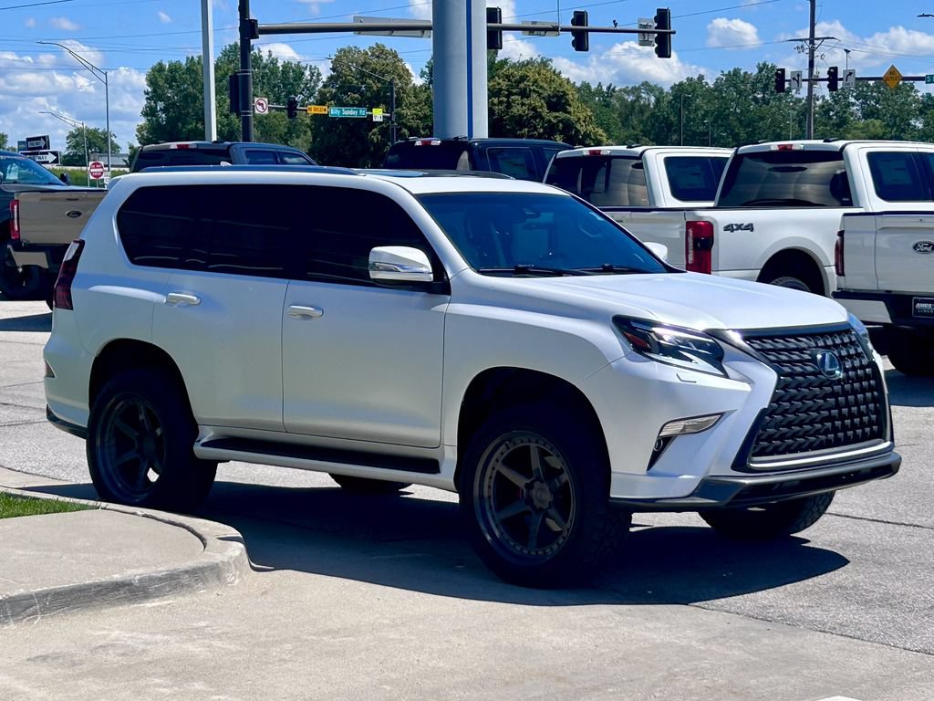 Used 2021 Lexus GX 460 Luxury w/ Sport Design Package AWD/4WD image 7