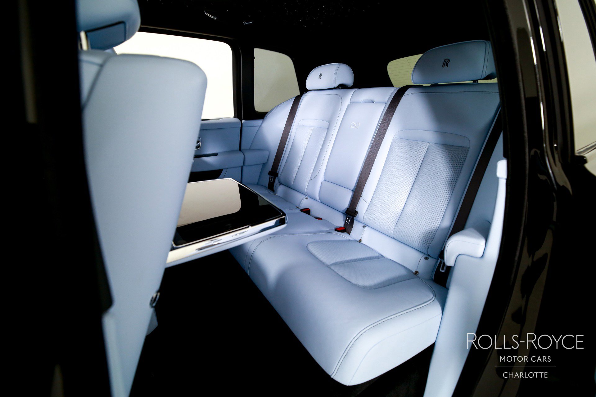 New 2026 Rolls-Royce Cullinan Black Badge image 19