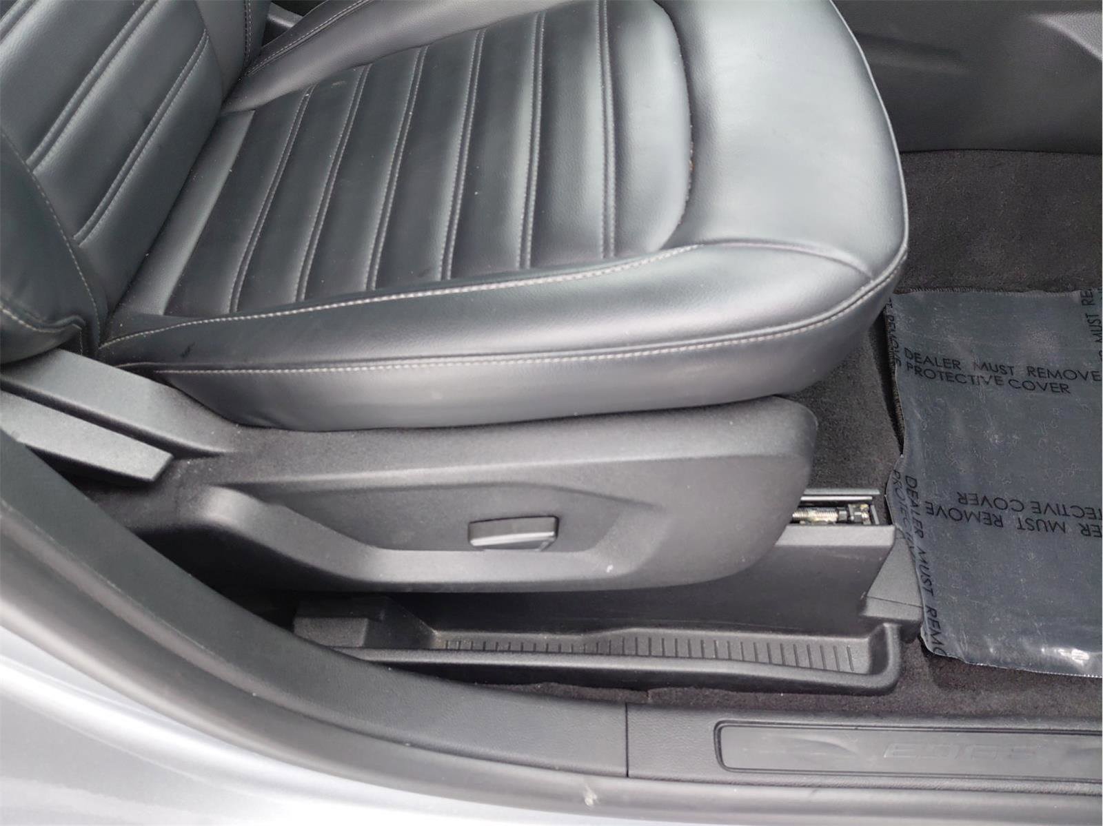 Used 2024 Ford Edge SEL image 17