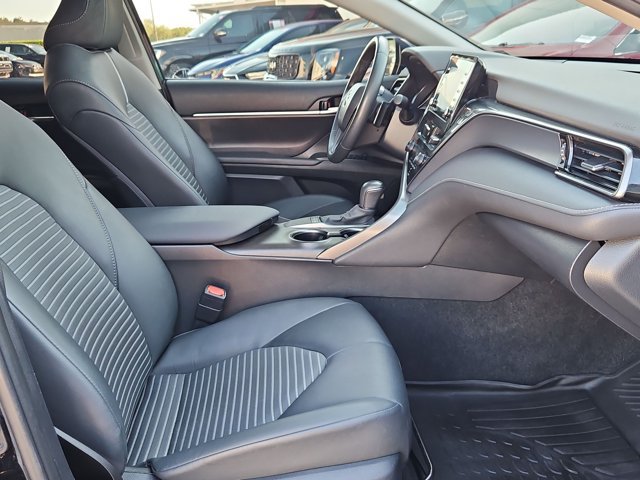 Used 2024 Toyota Camry SE w/ Convenience Package FWD image 20