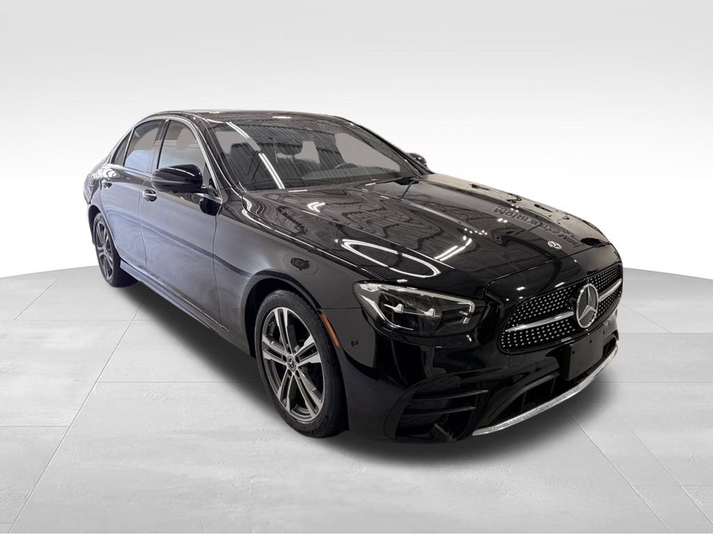 Used 2023 Mercedes-Benz E 350 4MATIC Sedan image 7