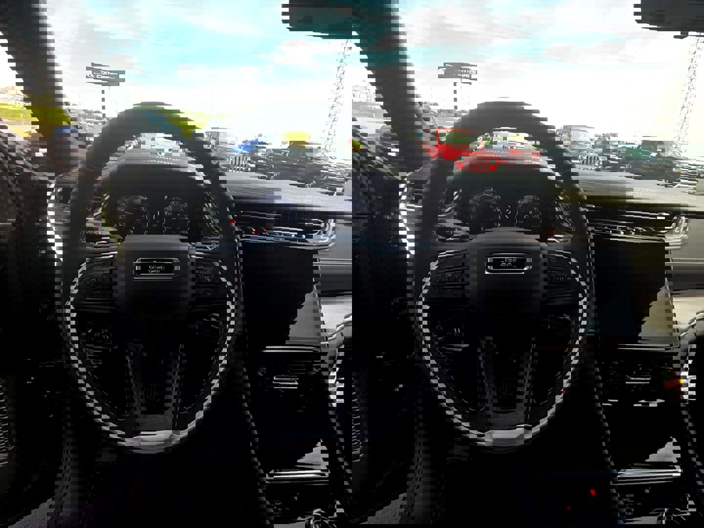 New 2025 Jeep Grand Cherokee Limited w/ Trailer Tow Package image 13