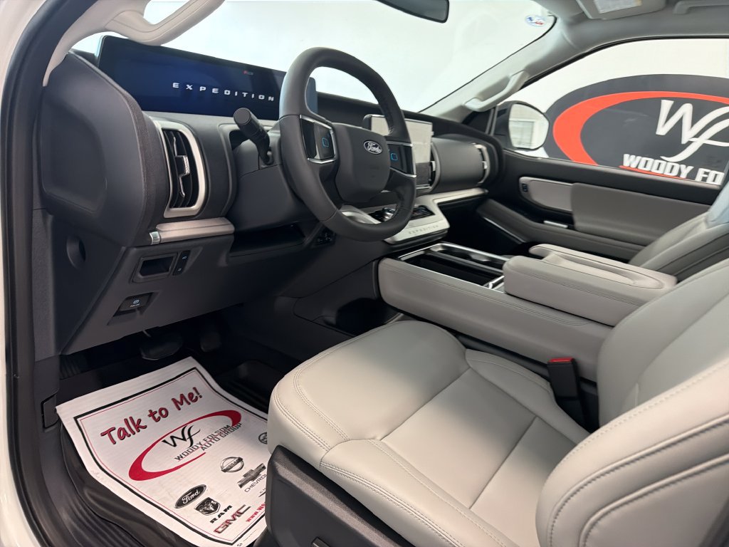 New 2027 Ford Expedition Max Active RWD image 10