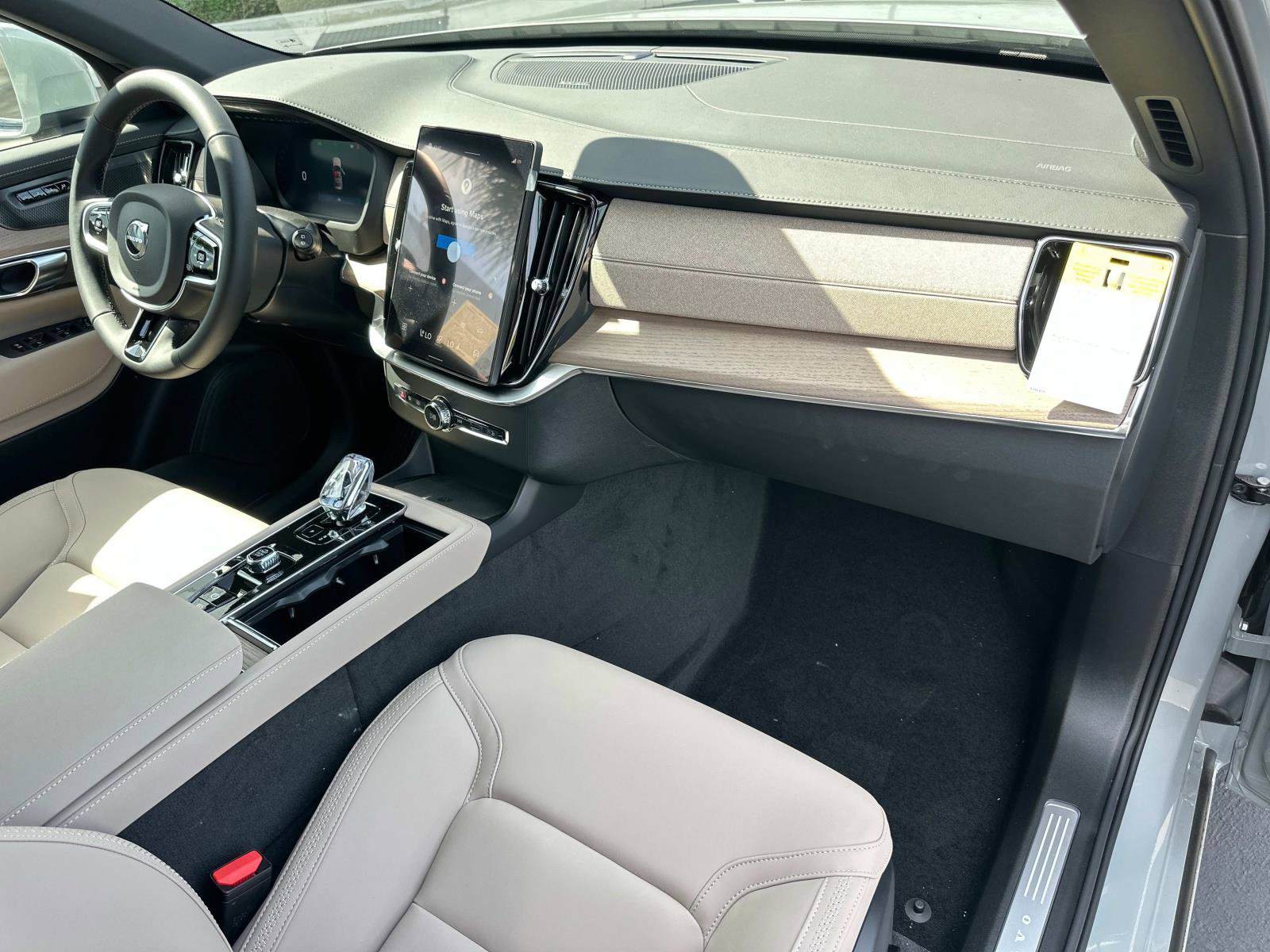 New 2026 Volvo XC90 T8 Plus image 22
