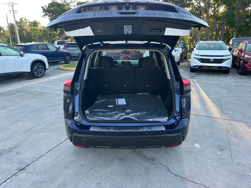 Certified 2026 Nissan Rogue SV w/ Cold Weather Package image 30