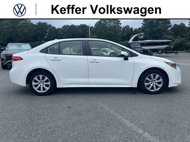 Used 2020 Toyota Corolla LE FWD image 6