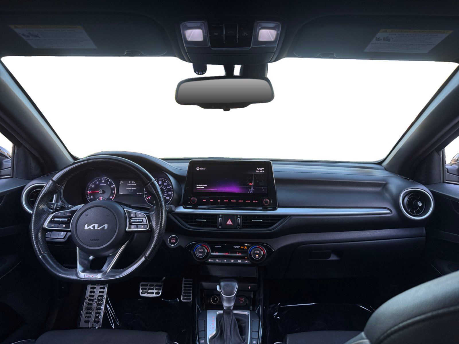 Used 2022 Kia Forte GT-Line w/ GT-Line Premium Package FWD image 10