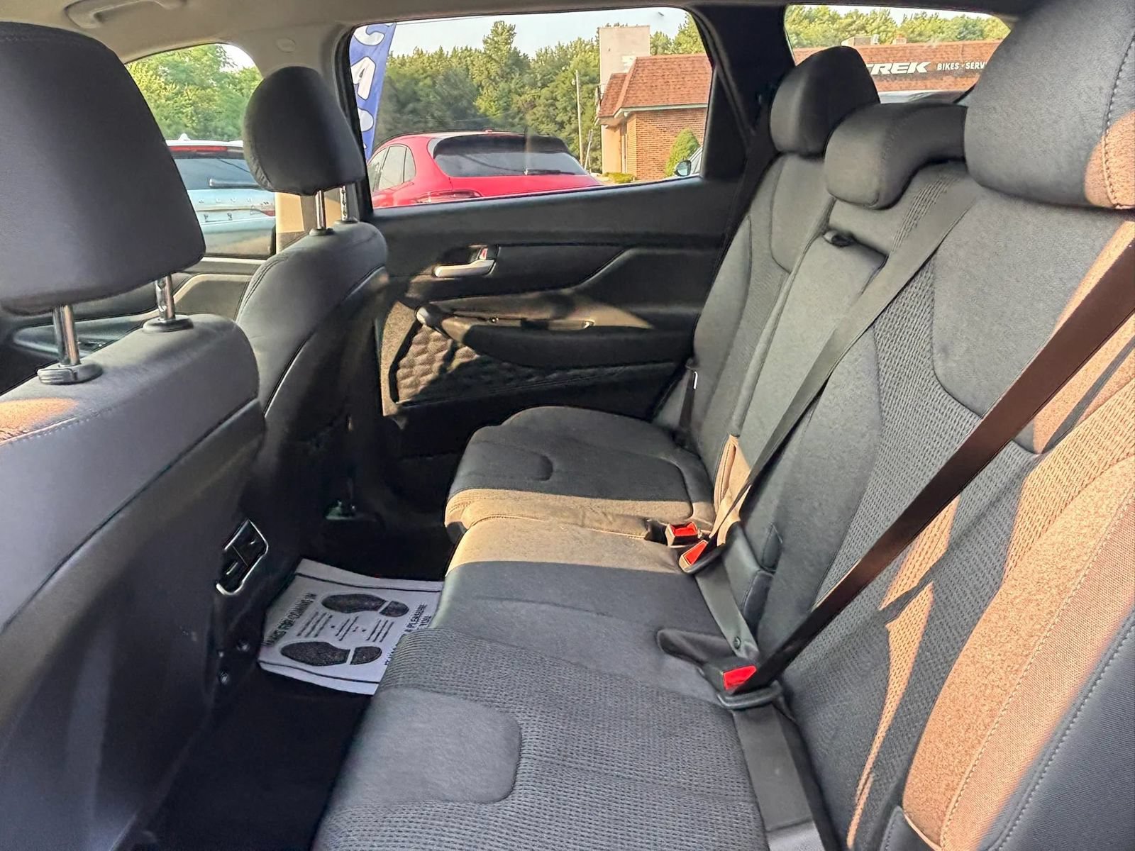 Used 2021 Hyundai Santa Fe SE AWD/4WD image 21