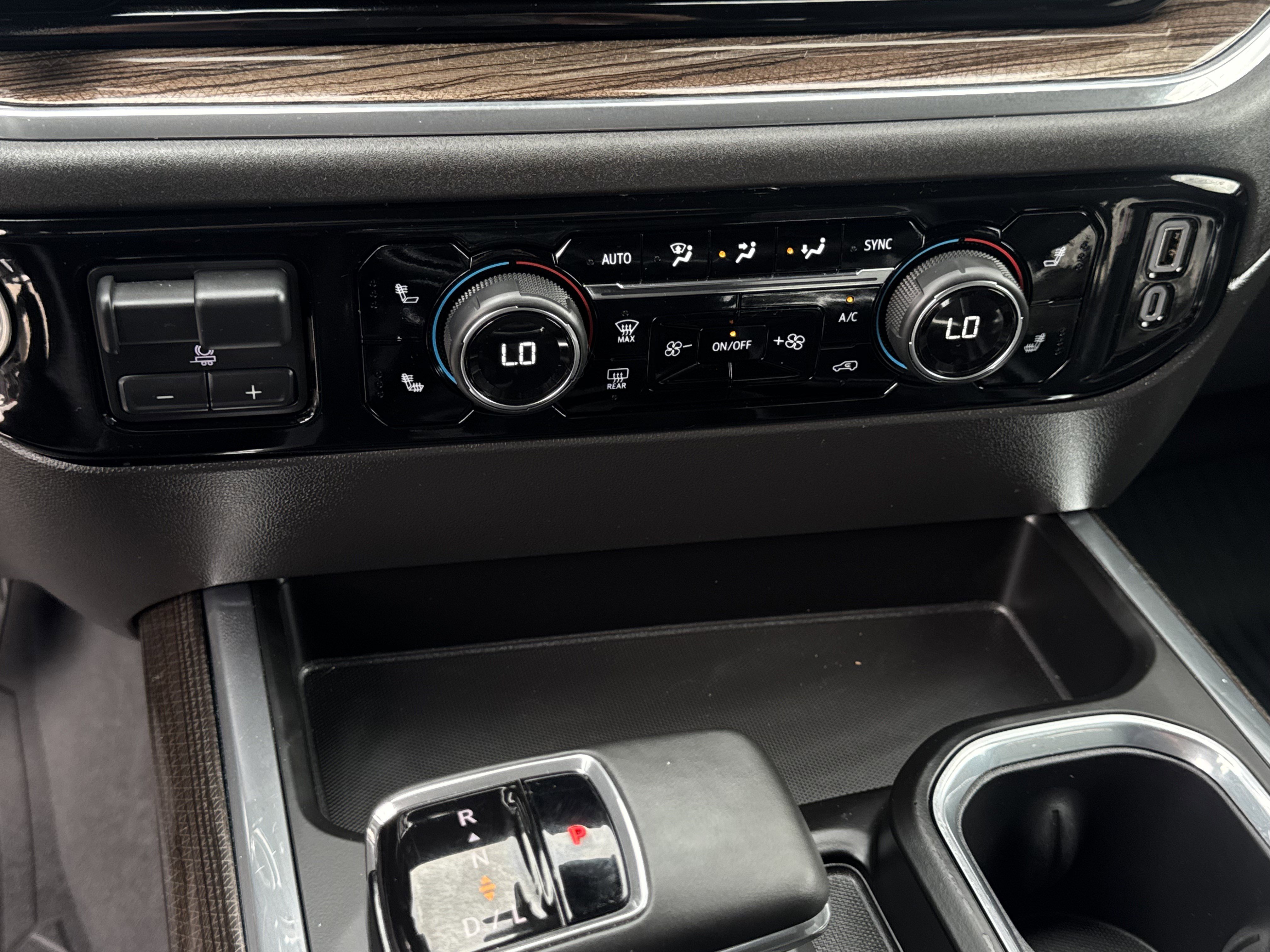 Used 2025 Chevrolet Silverado 1500 LT Trail Boss w/ Convenience Package II image 21