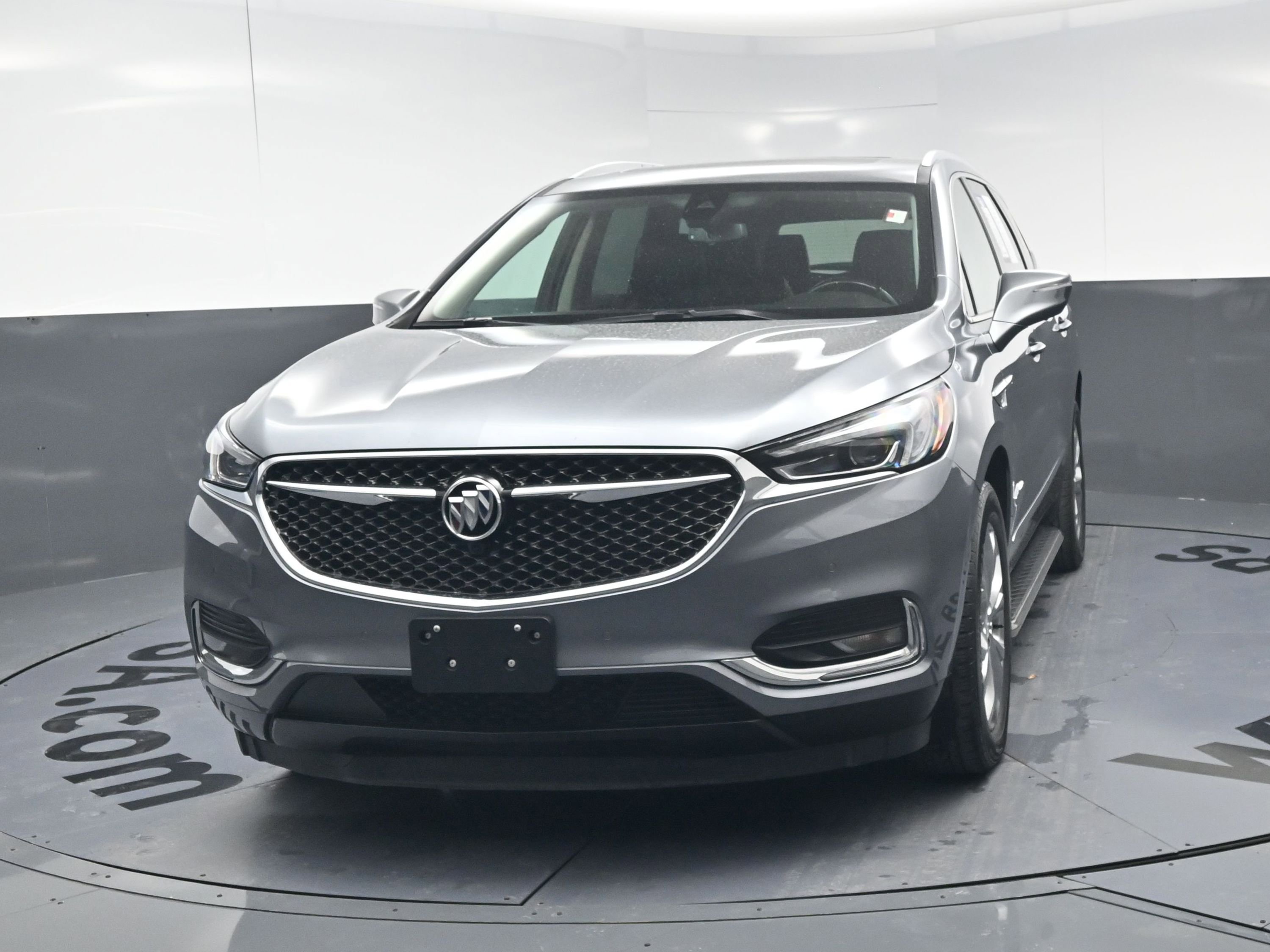 Used 2019 Buick Enclave Avenir w/ Avenir Technology Package FWD image 5