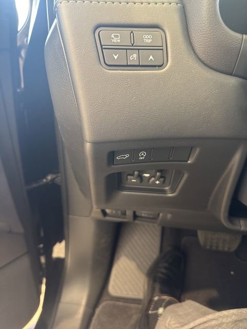 New 2025 Lexus LX 600 4WD w/ Luxury Package image 18