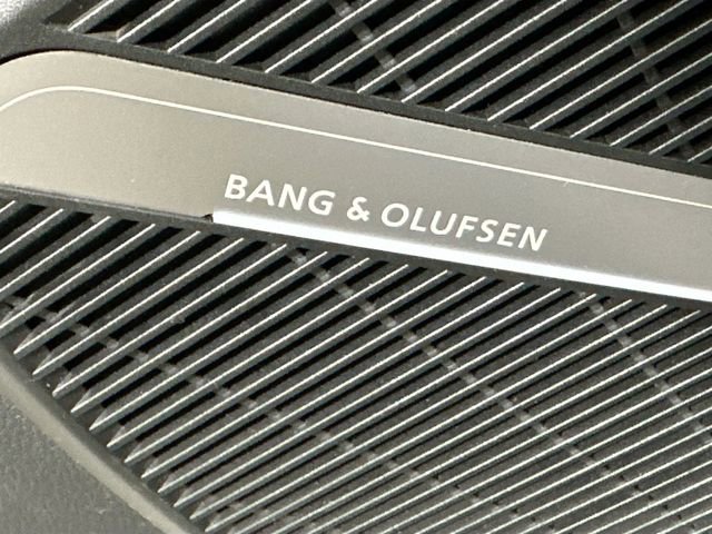 Used 2024 Audi Q5 e Premium Plus w/ Premium Plus Package image 17