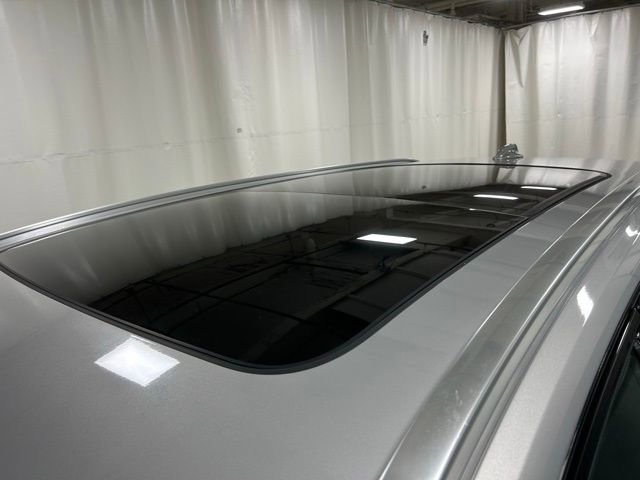 Used 2025 Volvo V60 B5 Cross Country Plus image 5